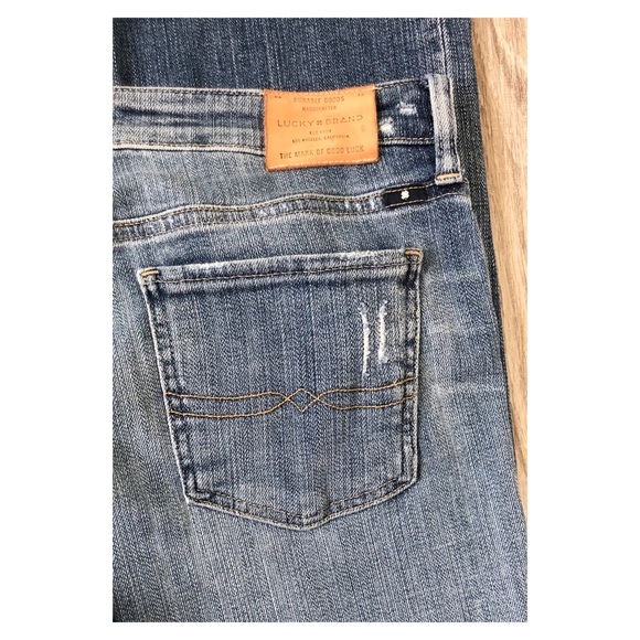 Lucky Brand ♥️ Distressed Jeans - Picture 9 of 9
